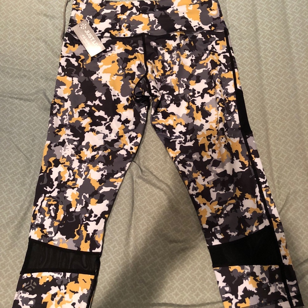 Just Live Camo print leggings.